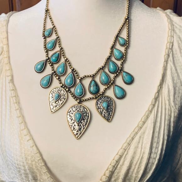 Lucky Brand Jewelry - lucky brand gold tone turquoise two-row tear drop necklace